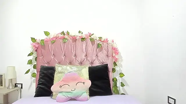 ivy moon05 online show from 09-13-25, 06:08