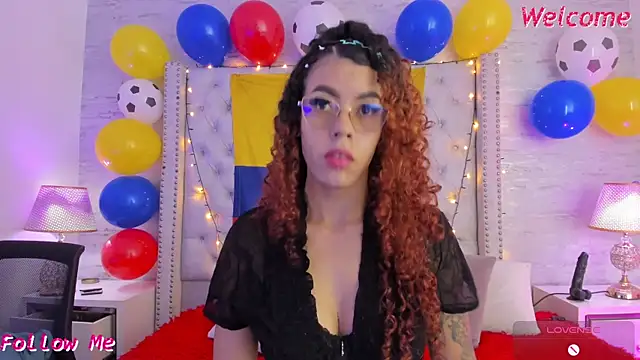 Snapshot of Pamelamiler__ chatting on 07-02-26, 11:27 Pamelamiler online show from 07-02-26, 11:27