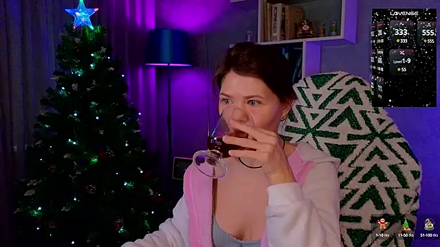 Snapshot of MyLittleGali chatting on 01-12-25, 04:00 MyLittleGali online show from 01-12-25, 04:00