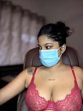 Snapshot of Saza_lklx chatting on 02-14-26, 10:34 Saza lklx online show from 02-14-26, 10:34