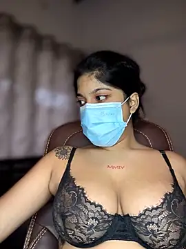 Snapshot of Saza_lklx chatting on 02-17-26, 11:18 Saza lklx online show from 02-17-26, 11:18