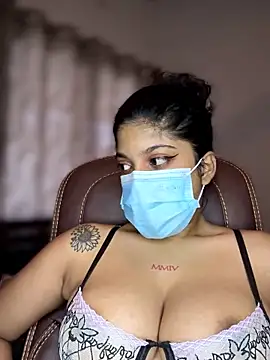 Snapshot of Saza_lklx chatting on 02-21-26, 10:05 Saza lklx online show from 02-21-26, 10:05