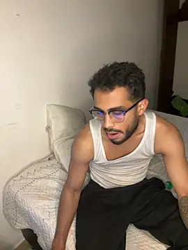 TU-MORENOO online show from 11-24-25, 06:13