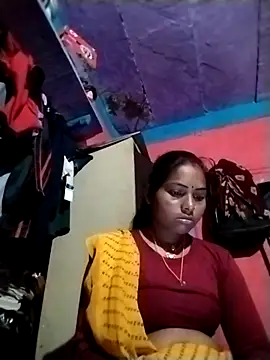 Snapshot of Hot_yasha chatting on 09-19-25, 10:21 Hot yasha online show from 09-19-25, 10:21