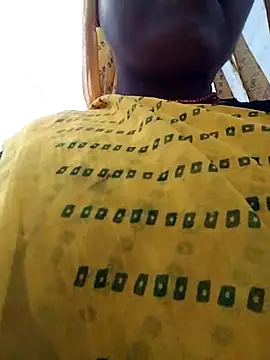 Snapshot of Hot_yasha chatting on 10-24-25, 08:33 Hot yasha online show from 10-24-25, 08:33