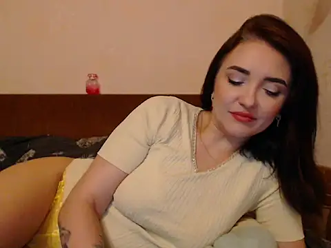 Veronica-Luxs online show from 11-12-25, 06:58