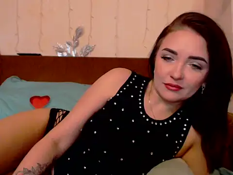 Veronica-Luxs online show from 02-06-26, 08:07