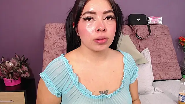 Snapshot of KateWelsin chatting on 06-10-26, 07:46 KateWelsin online show from 06-10-26, 07:46