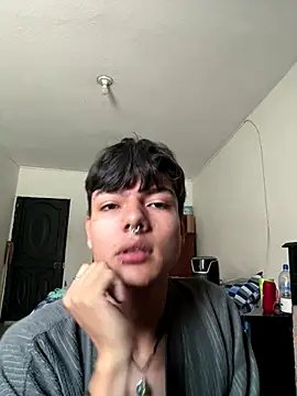 Snapshot of alandelrey57 chatting on 12-18-25, 03:07 alandelrey57 online show from 12-18-25, 03:07