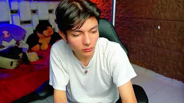 Snapshot of alandelrey57 chatting on 02-23-26, 02:53 alandelrey57 online show from 02-23-26, 02:53