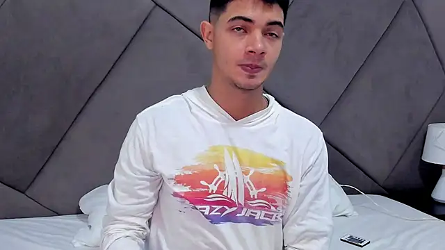 Snapshot of andrew_colleman chatting on 11-04-25, 07:29 andrew colleman online show from 11-04-25, 07:29