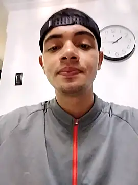 Snapshot of andrew_colleman chatting on 12-05-25, 06:44 andrew colleman online show from 12-05-25, 06:44