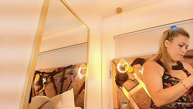 zarah andrew   online show from 10-06-25, 11:51