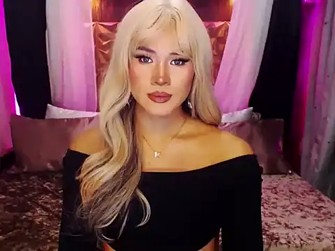 Snapshot of YllanaAltheaXxX chatting on 09-16-25, 08:32 YllanaAltheaXxX online show from 09-16-25, 08:32