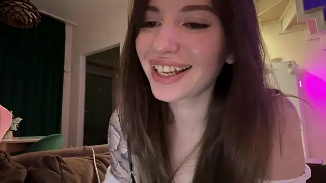 Snapshot of Voytinyme chatting on 11-12-25, 07:24 Voytinyme online show from 11-12-25, 07:24