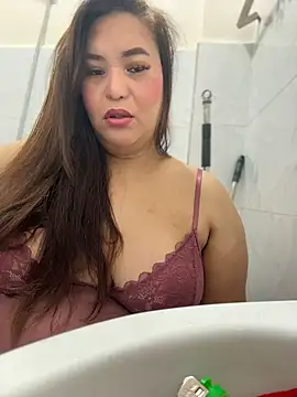 Snapshot of ashleygrahamts chatting on 11-16-25, 12:27 ashleygrahamts online show from 11-16-25, 12:27