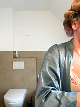 Snapshot of _Katherine_Pierce_ chatting on 12-01-25, 12:10 Katherine Pierce online show from 12-01-25, 12:10