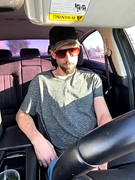 Snapshot of thejohnryancollection chatting on 09-19-25, 11:05 thejohnryancollection online show from 09-19-25, 11:05