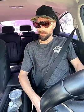 Snapshot of thejohnryancollection chatting on 10-05-25, 07:23 thejohnryancollection online show from 10-05-25, 07:23