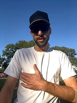 Snapshot of thejohnryancollection chatting on 11-13-25, 10:19 thejohnryancollection online show from 11-13-25, 10:19