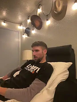 Snapshot of thejohnryancollection chatting on 12-05-25, 01:14 thejohnryancollection online show from 12-05-25, 01:14