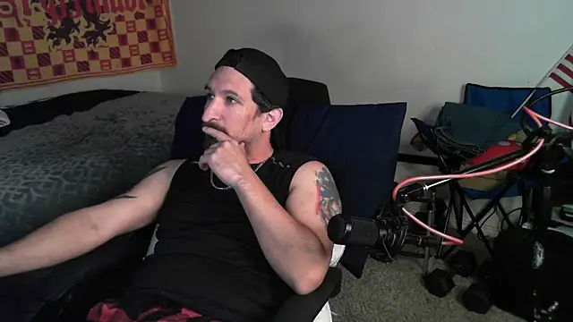 Snapshot of DevilPup75_ chatting on 10-26-25, 05:02 DevilPup75  online show from 10-26-25, 05:02