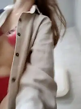 Snapshot of Tiiana chatting on 01-07-26, 05:37 Tiiana online show from 01-07-26, 05:37