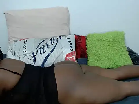 Snapshot of QueenRomaxx1 chatting on 10-01-25, 04:18 QueenRomaxx1 online show from 10-01-25, 04:18