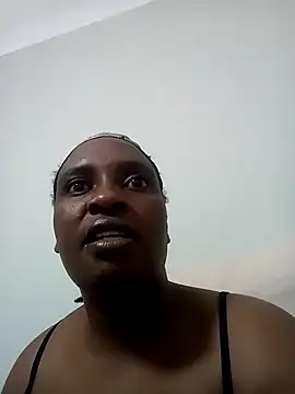 Snapshot of QueenRomaxx1 chatting on 11-07-25, 12:10 QueenRomaxx1 online show from 11-07-25, 12:10