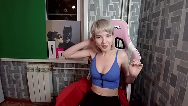 Snapshot of Madelaineses chatting on 01-31-26, 08:07 Madelaineses online show from 01-31-26, 08:07