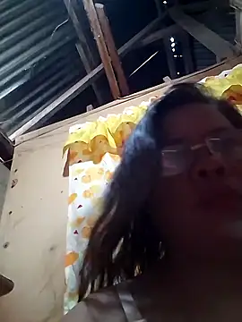 Snapshot of Huge_mama69 chatting on 07-14-26, 03:22 Huge mama69 online show from 07-14-26, 03:22