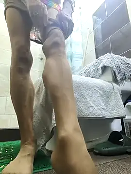 MaryeLunna online show from 10-16-25, 06:42