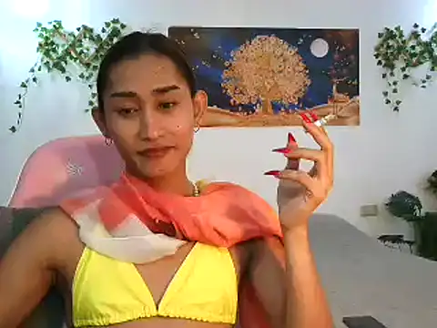 Snapshot of youarea_dreamer chatting on 12-21-25, 06:15 youarea dreamer online show from 12-21-25, 06:15