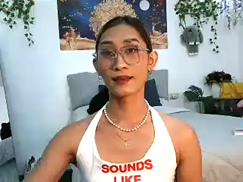 Snapshot of youarea_dreamer chatting on 01-05-26, 05:49 youarea dreamer online show from 01-05-26, 05:49