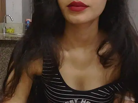 Snapshot of Tanvi_Angel chatting on 05-21-26, 06:15 Tanvi Angel online show from 05-21-26, 06:15
