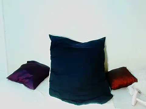 Love-Racheal75 online show from 04-21-26, 02:37