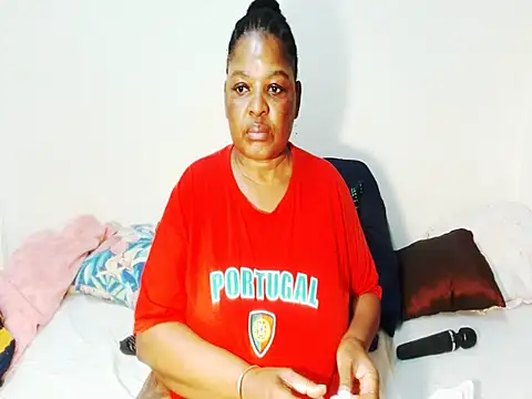 Snapshot of Love-Racheal75 chatting on 05-06-26, 06:13 Love-Racheal75 online show from 05-06-26, 06:13