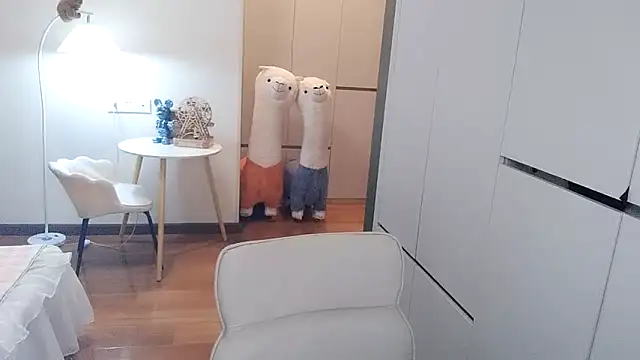 XiaoAnQi online show from 10-09-25, 12:36