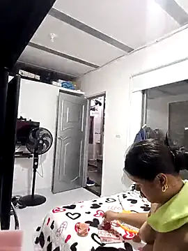 Snapshot of linda_ber30 chatting on 09-11-25, 10:10 linda ber30 online show from 09-11-25, 10:10