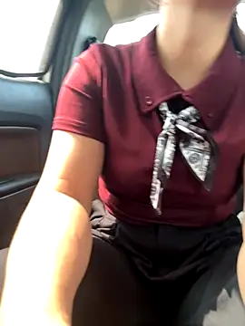 Moan Mary online show from 10-19-25, 03:51