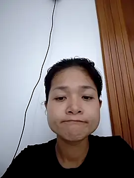 Snapshot of Xoxo_x20 chatting on 10-13-25, 01:55 Xoxo x20 online show from 10-13-25, 01:55