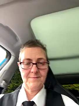 Curvy-Jinx online show from 10-17-25, 10:18