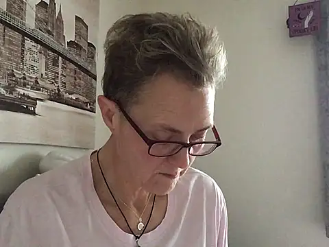 Curvy-Jinx online show from 02-09-26, 08:40