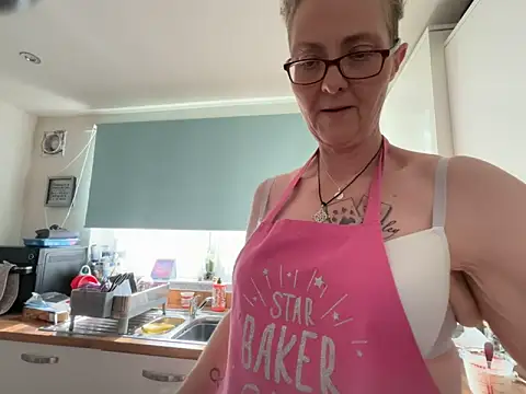 Curvy-Jinx online show from 03-20-26, 01:38