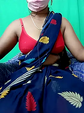 Snapshot of Cute_Renuka chatting on 09-10-25, 06:13 Cute Renuka online show from 09-10-25, 06:13
