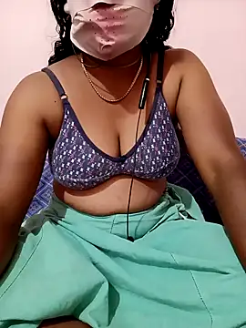 Snapshot of Cute_Renuka chatting on 09-29-25, 10:09 Cute Renuka online show from 09-29-25, 10:09