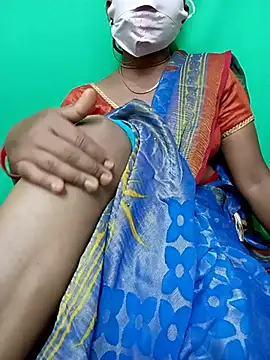 Snapshot of Cute_Renuka chatting on 10-02-25, 04:47 Cute Renuka online show from 10-02-25, 04:47