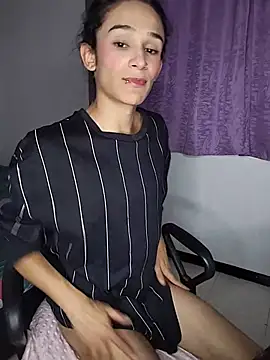 Snapshot of Twink_fem-boy chatting on 06-30-26, 04:46 Twink fem-boy online show from 06-30-26, 04:46