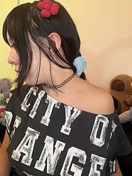 Kitty yukimura online show from 06-18-26, 11:42