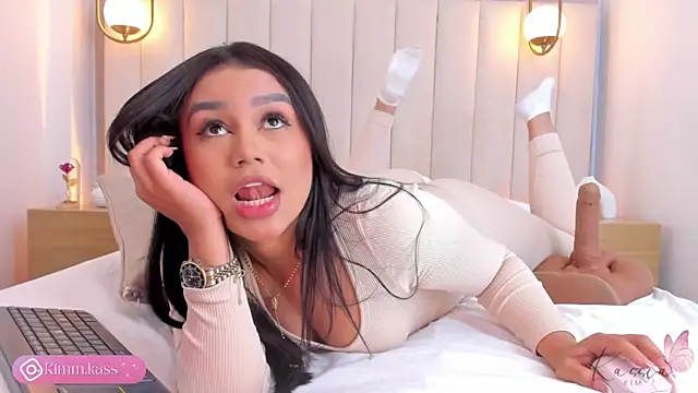 kassia kim online show from 10-21-25, 05:19